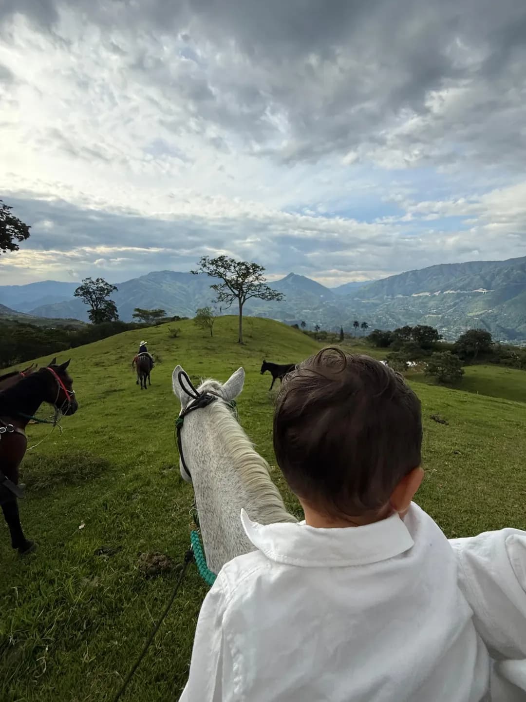 TOUR DE CERRO TUSA